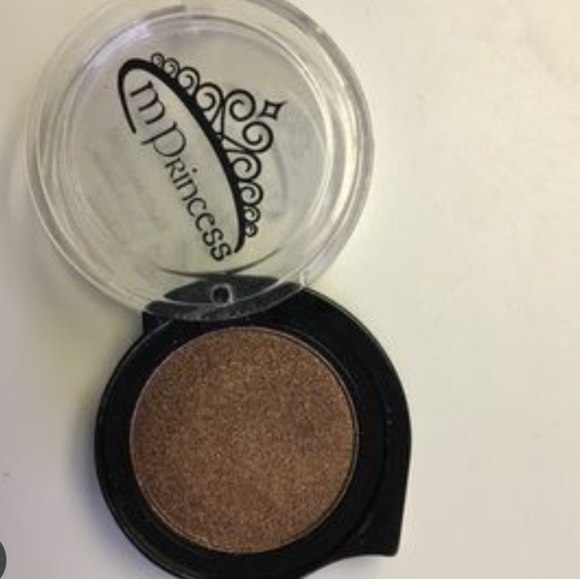HOST PICK mPrincess Pressed Eyeshadow in Chestnut - 1.7g - Picture 3 of 6